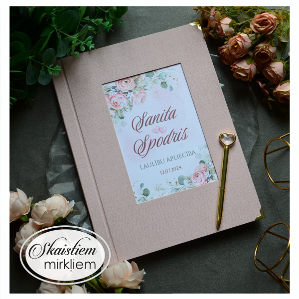 Personalizēti laulības apliecības vāki ar ziedu motīvu "Sanita un Spodris"