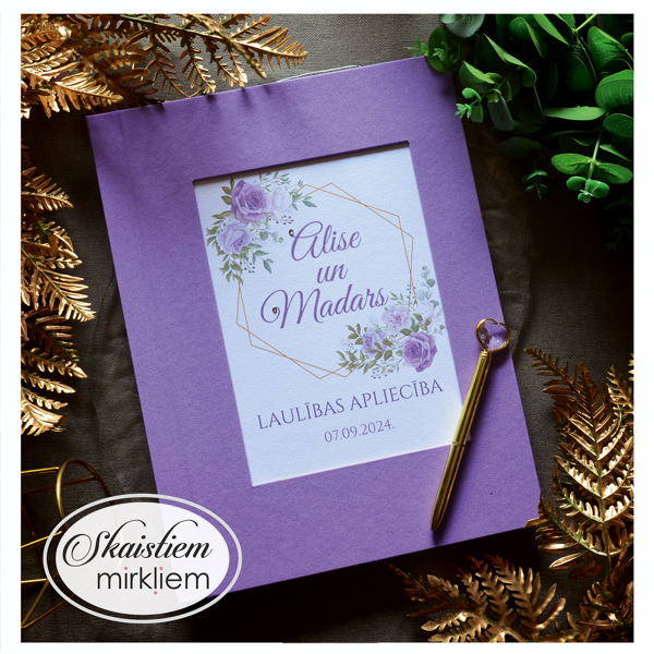 Violetas krāsas laulības apliecības mape ar zelta rāmi un ziediem "Alise un Madars"