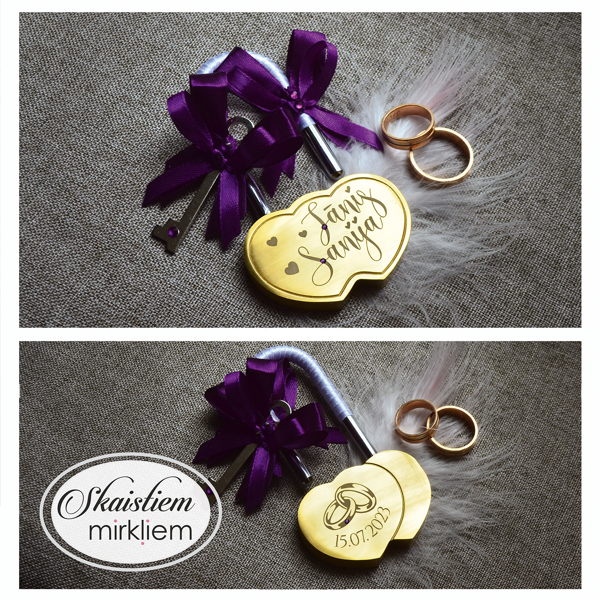 Kāzu slēdzene ar gravējumu "Jānis un Sanija" un mazām sirsniņām