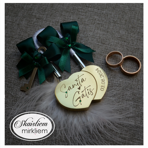 Zelta slēdzene Sanita un Gatis ar tumši zaļu lentīti