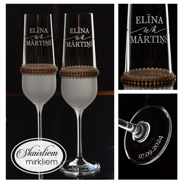 Īpaša dizaina kāzu glāzes ar matētu pamatni un personalizētu gravējumu