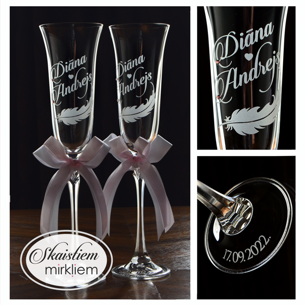 Kāzu glāzes Diānai un Andrejam ar spalvas gravējumu un gaišām lentēm