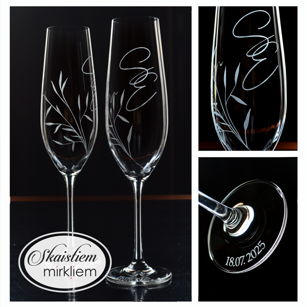 Elegants un askētisks gravējums ar iniciāļiem S un E un smilgas motīvu