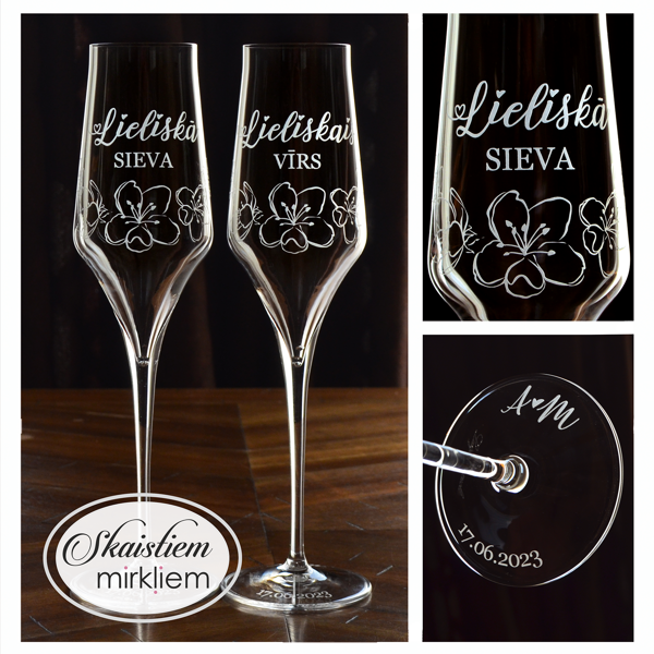 Grezni gravētas kāzu glāzes ar ābeļziediem un "Lieliska sieva" un "Lielisks vīrs"