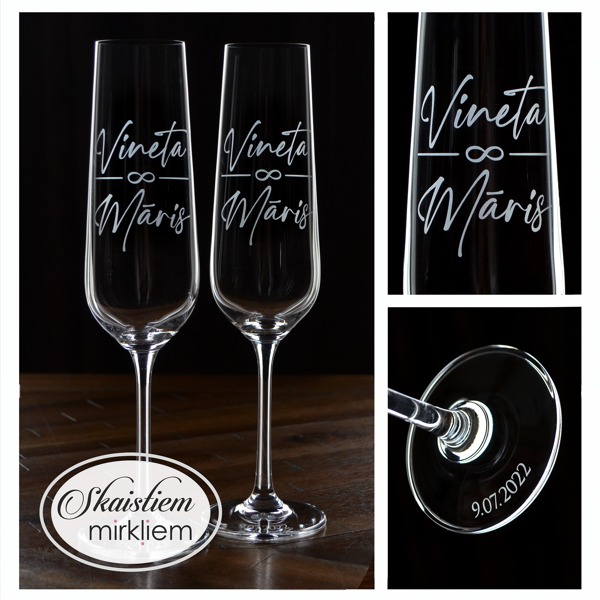 Eleganti gravētas kāzu glāzes ar vārdiem un bezgalības zīmes simboliku