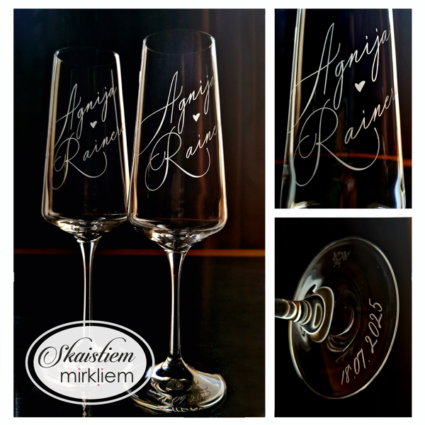 Elegants kāzu glāžu komplekts ar vijīgu vārdu gravējumu klasiskā stilā