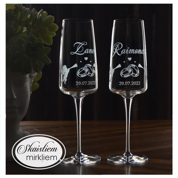 Personalizētas glāzes Zanei un Raimondam ar gredzenu, eņģeļu motīvu un datumu