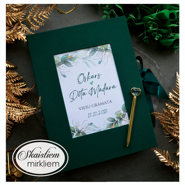 Personalizēta viesu grāmata kāzām ar zaļu audumu un anketas veida lapām