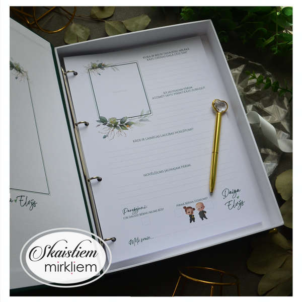 Personalizēts viesu grāmatas iekšlapu dizains ar anketu un vietu foto