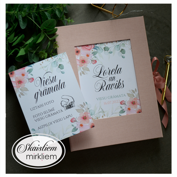 Viesu grāmata rozā tonī ar ziedu printu un paskaidrojošu instrukciju viesiem