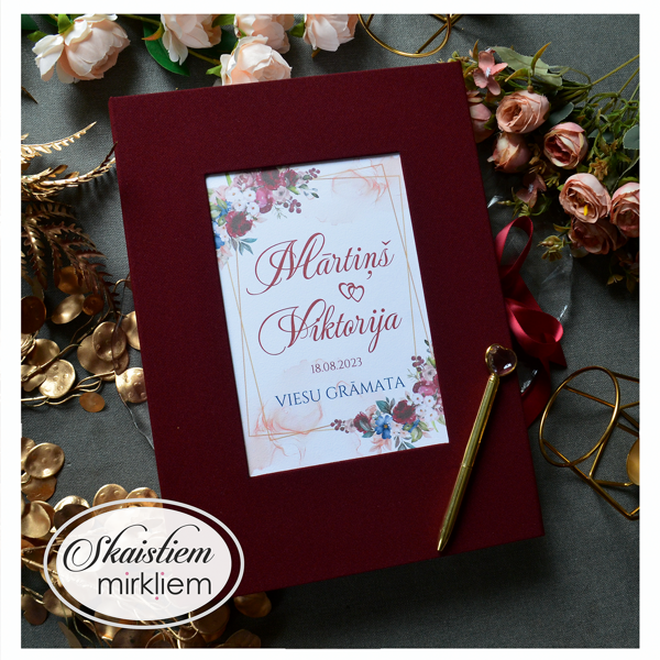 Eleganta bordo auduma viesu grāmata ar ziedu printu un anketām viesu novēlējumiem