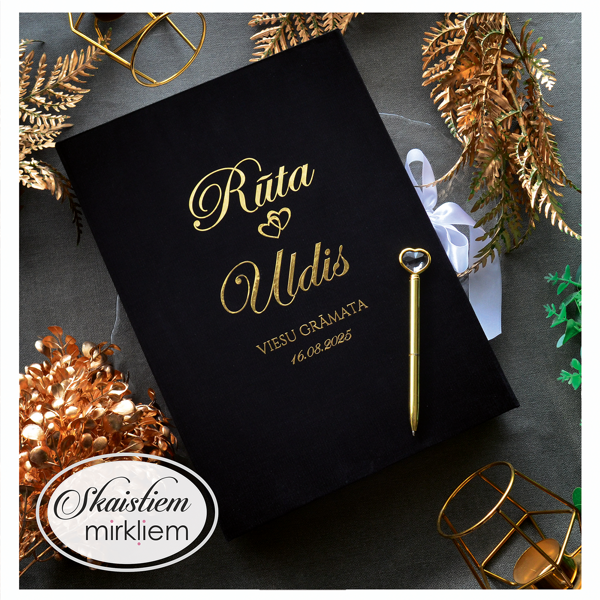 Grezna melna samta viesu grāmata ar personalizētu zelta tekstu un anketām