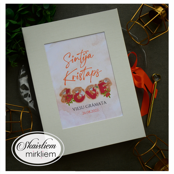 Personalizēta viesu grāmata ar romantisku lācīšu zīmējumu un jauno pāra vārdiem