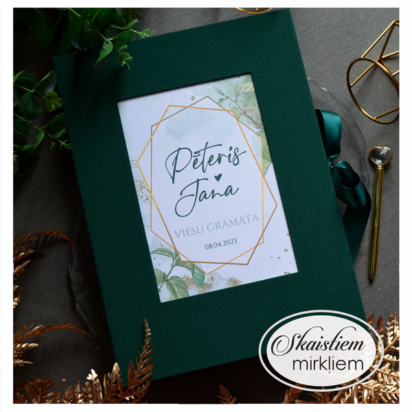 Personalizēta viesu grāmata kāzām ar zaļu vāku un zaļu lapu printu