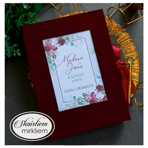 Sarkana auduma viesu grāmata ar romantisku ziedu rāmja printu un personalizētām anketām