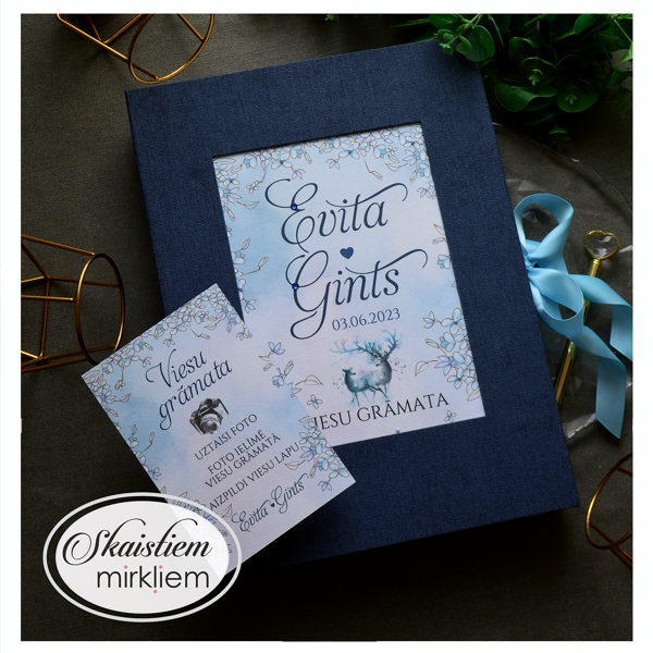 Tumši zila dekoratīvā materiāla viesu grāmata ar gaišu ziedu, briežu printu