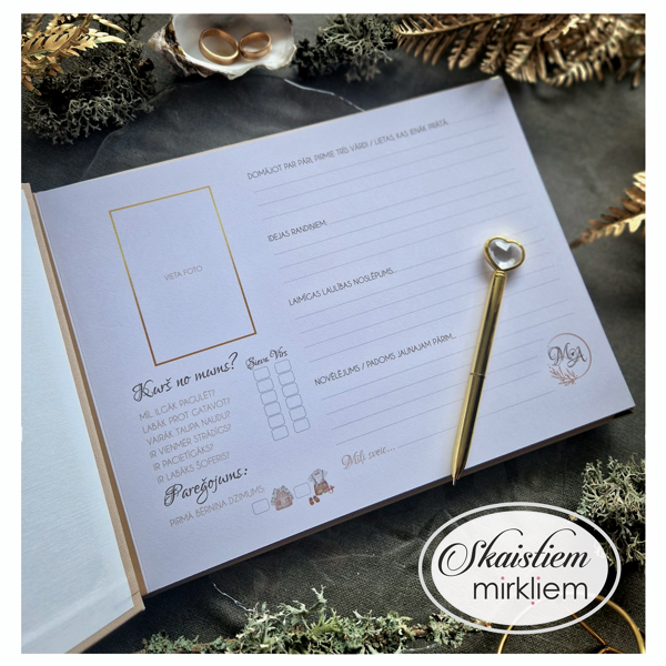 Viesu lapas dizains ar vietu MINI momentfoto un individuāli pielāgotiem jautājumiem