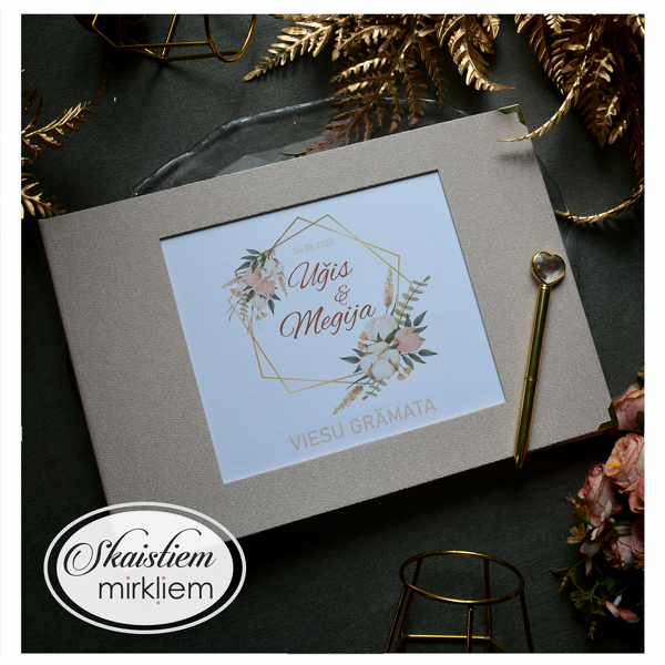 Personalizēta viesu grāmata kāzām ar jaunā pāra izvēlētu dabas motīvu