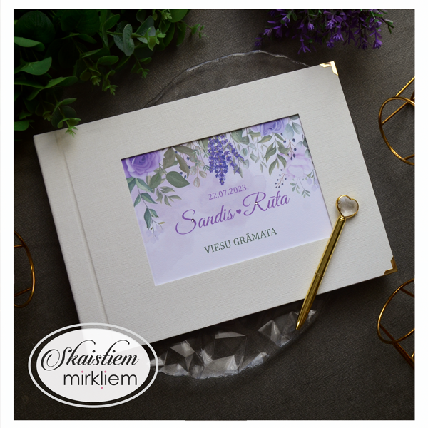 Viesu grāmata gaišā tonī ar lavandas ziedu motīvu un elegantu personalizētu tekstu