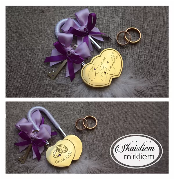 Zelta kāzu slēdzene ar gravējumu "Diāna un Rinalds", gredzenu simbolu un violetu lenti